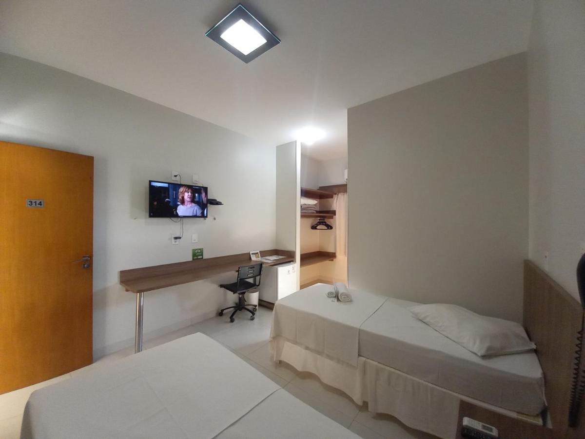 Hotel Mandino อัลตาฟลอเรสตา ภายนอก รูปภาพ
